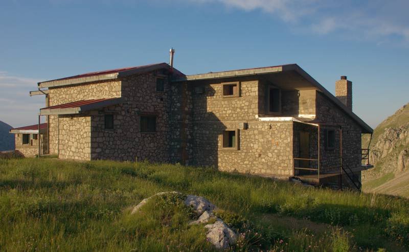 Vardousia_refuges_EOS